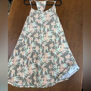 PATAGONIA sundress halter w/ diamond inset back  & ties in back. Built-in bra.